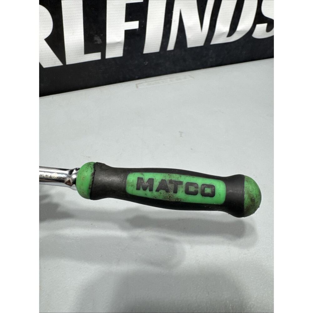 NEW! Matco Tools AFR68LFG 1/4” Locking Flex Head Ratchet Green - Picture 6 of 7